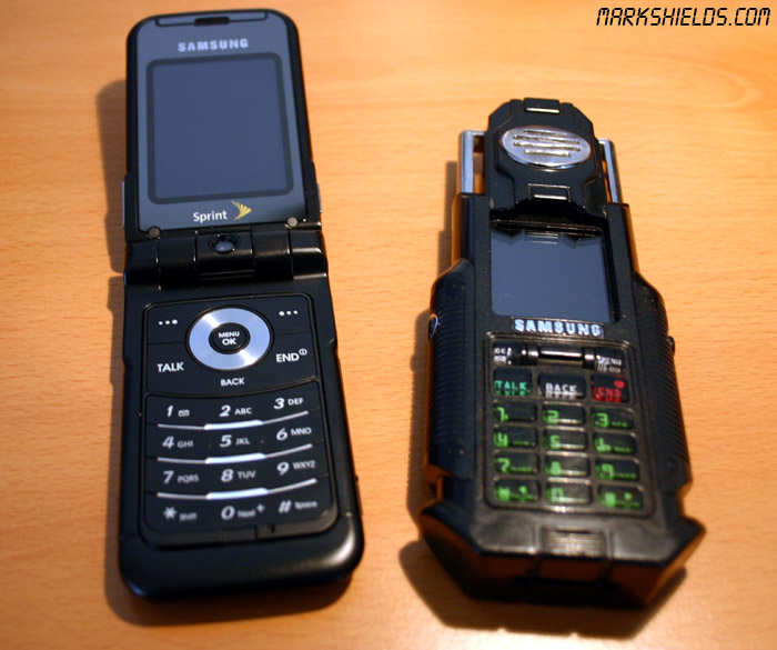 The Samsung SPH-N270 and SPH-A900 side by side